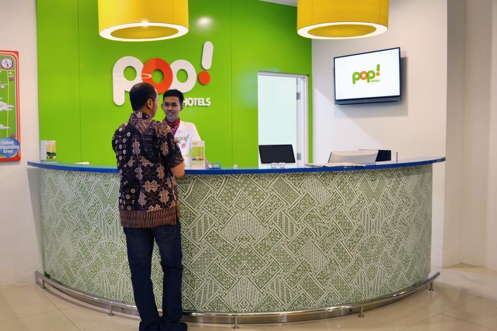 Pop! ホテル テベット ジャカルタ エクステリア 写真